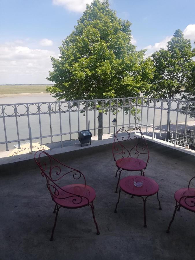 Logis Hotel- Restaurant Le Relais Guillaume De Normandy Saint-Valery-sur-Somme Exterior photo